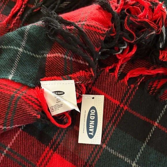 New Old Navy Red Scarf - Picture 2 of 4